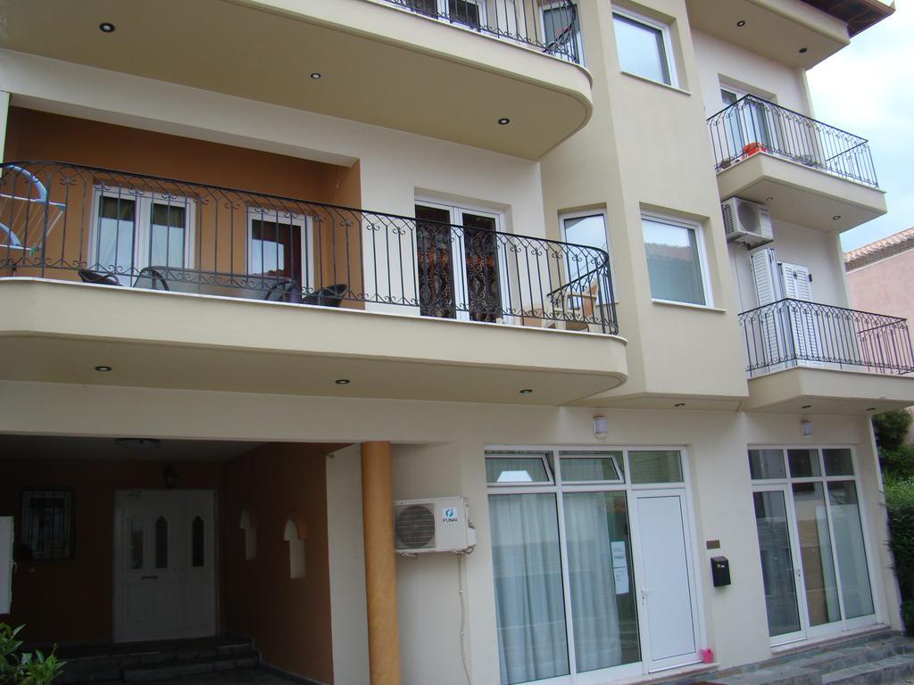Guesthouse Nefeli 里托楚伦 外观 照片